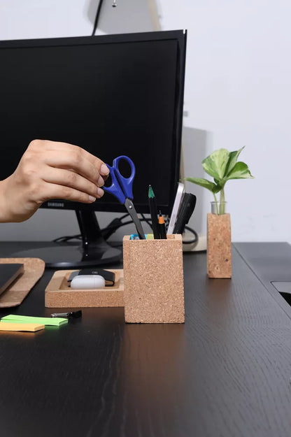 Cork Fine Grain Pen Holder